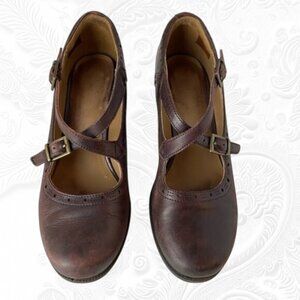 Clarks Artisan Leather Mary Jane Heels (8.5)